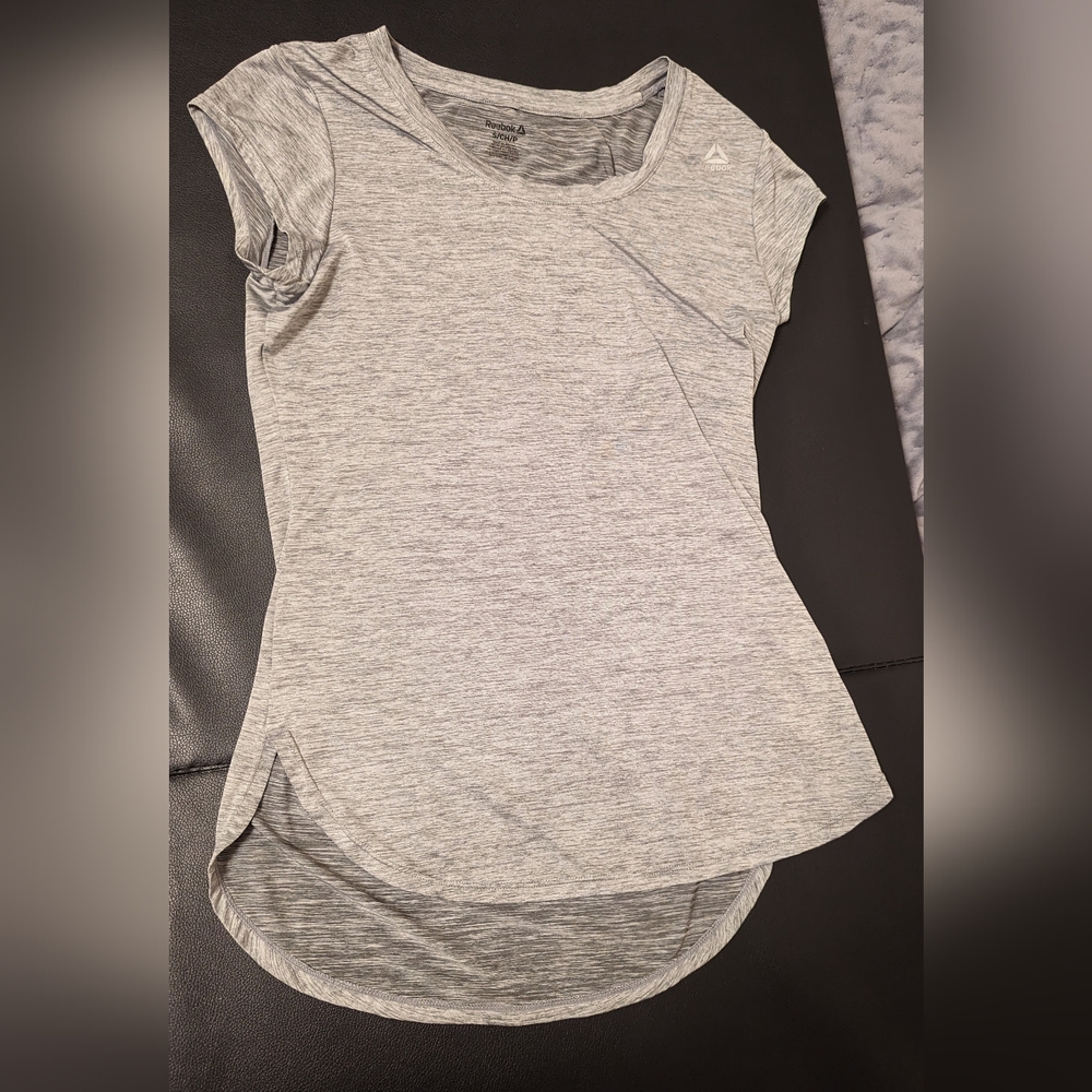 NWOT Reebok Small Athletic Apparel Top